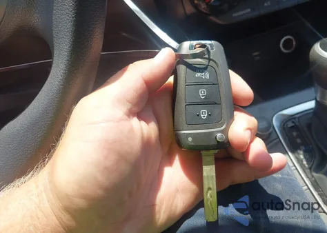 2022 Hyundai Kona Se z USA, uszkodzony, nr VIN KM8K22AB2NU793621